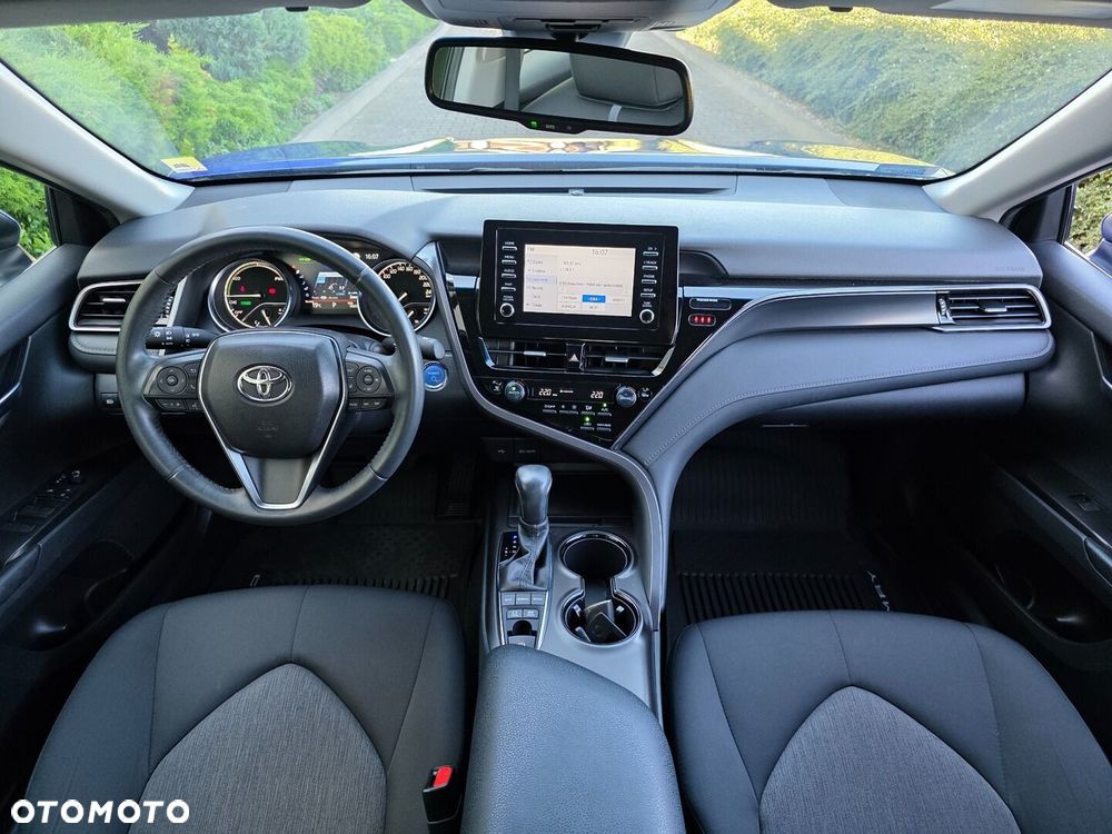 Toyota Camry 2.5 Hybrid Comfort CVT - 8