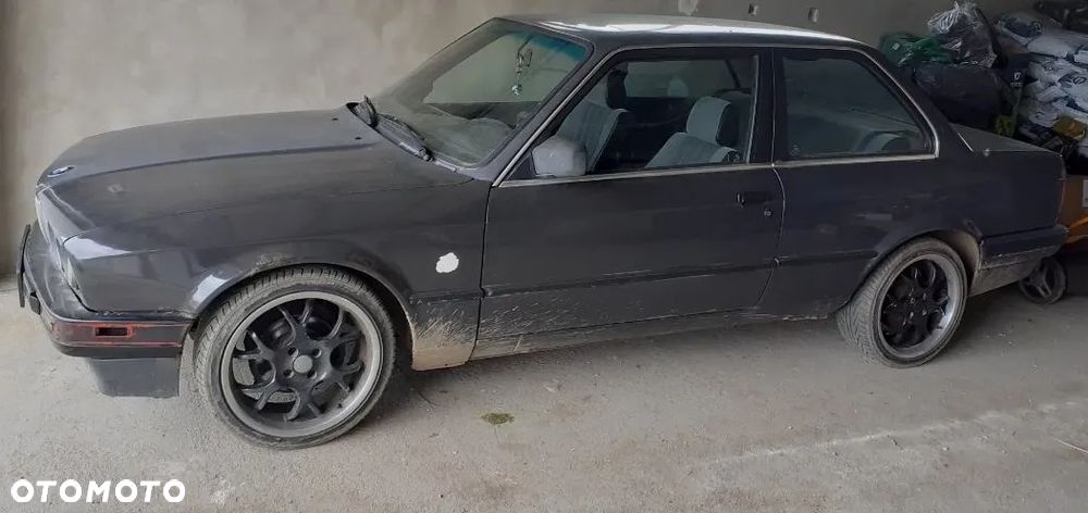 BMW Seria 3 318i Cabriolet - 15