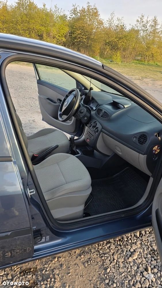 Renault Clio 1.4 16V Expression - 6