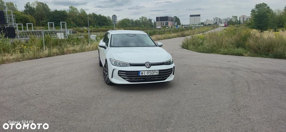 Volkswagen Passat - 34