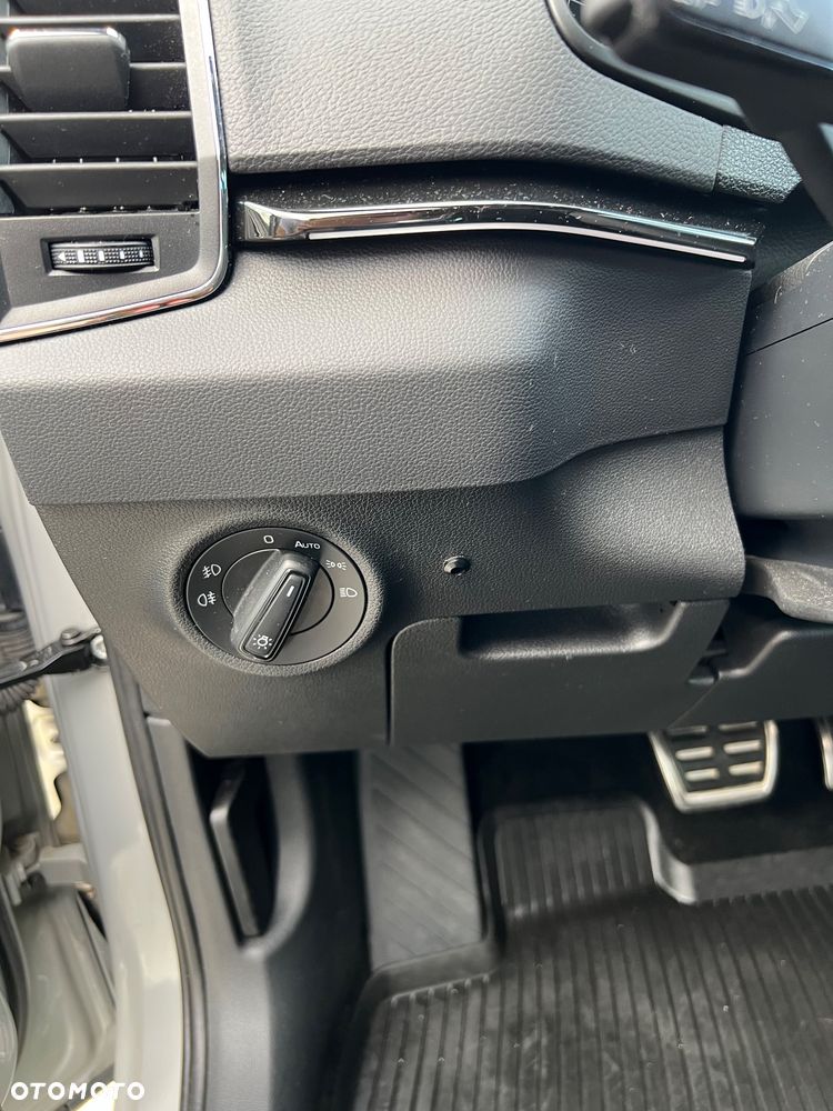 Skoda Karoq 2.0 TSI 4x4 Sportline DSG - 27