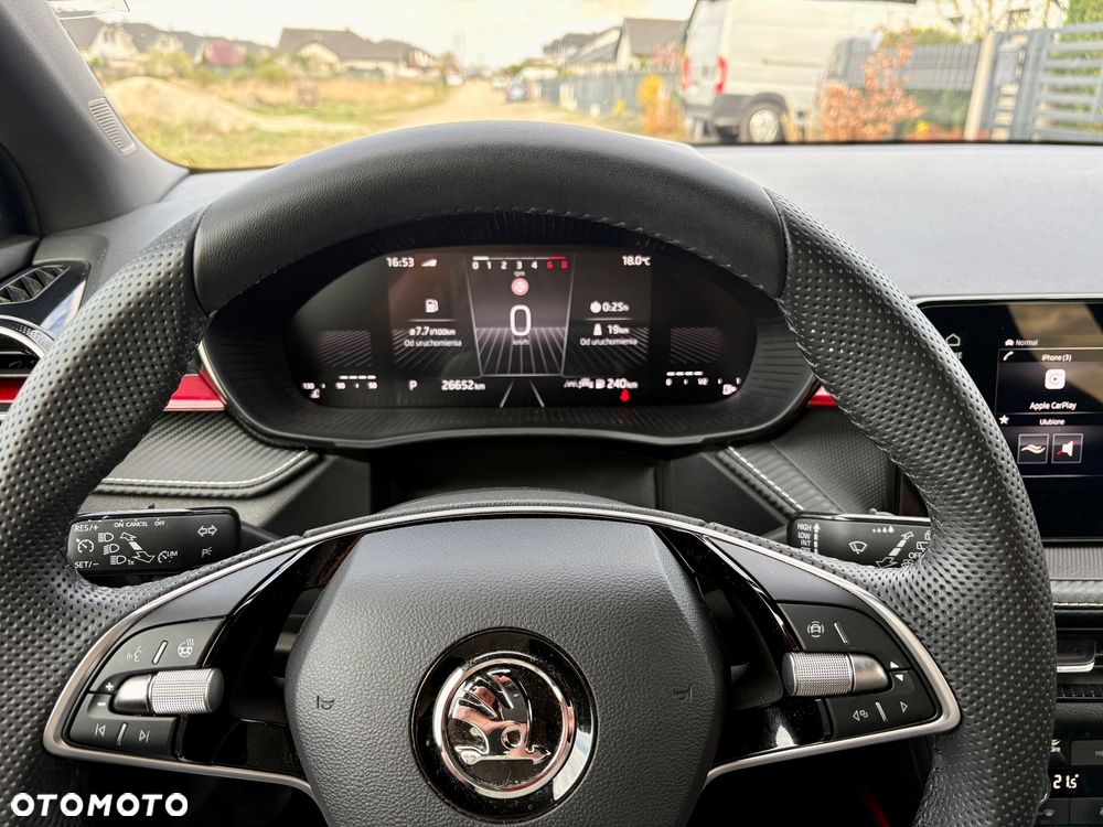 Skoda Fabia 1.0 TSI Monte Carlo DSG - 11