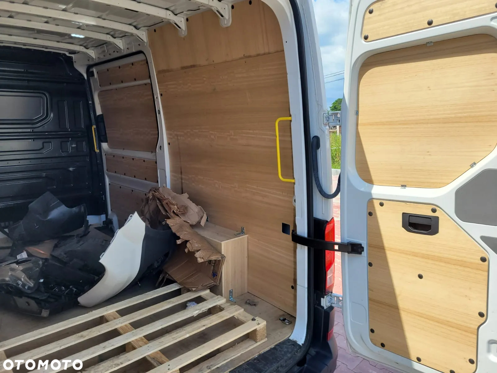 Volkswagen CRAFTER LIFT*NOWY MODEL*2.0 140 KM*Euro 6*L3H2*PDC*FV23% - 24