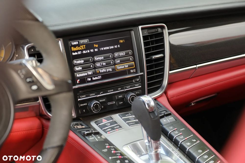 Porsche Panamera Turbo - 16