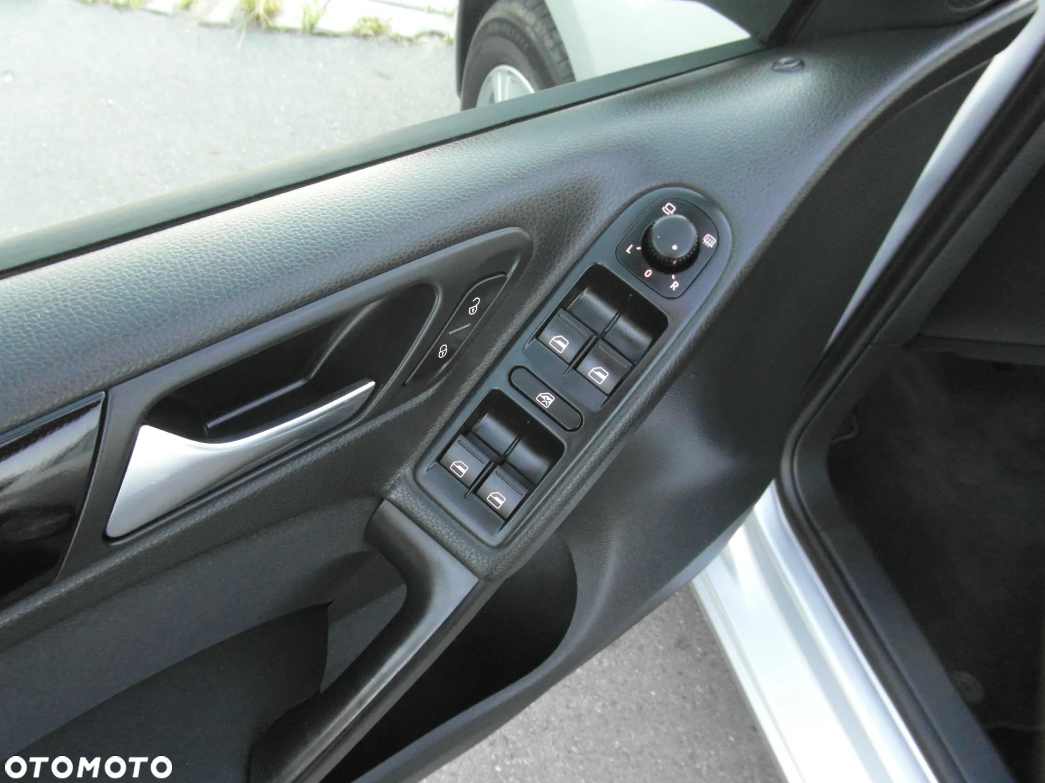 Volkswagen Golf VI 1.6 Comfortline - 15