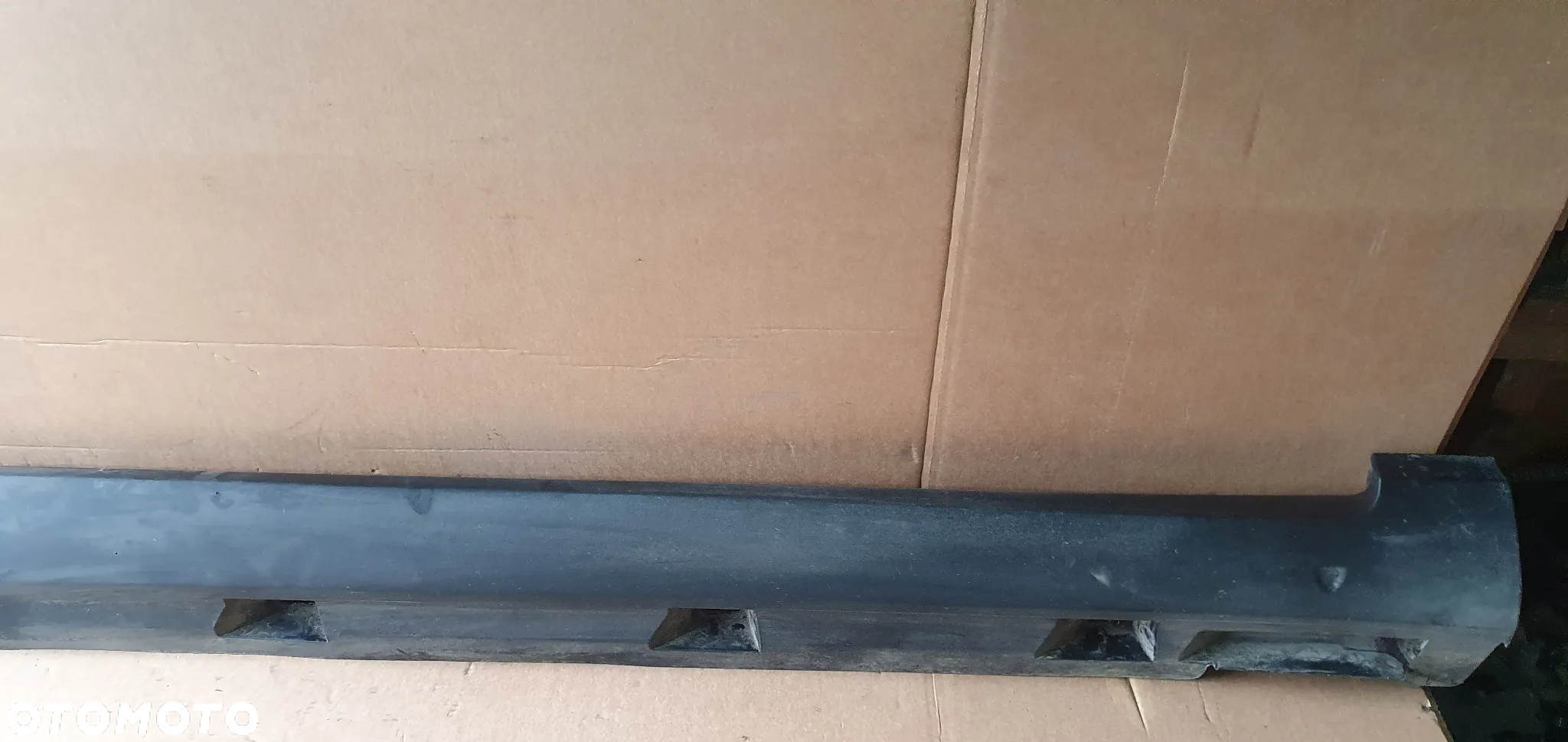 Listwa progowa osłona progu prawa VW Passat B6 3C0853856B - 3