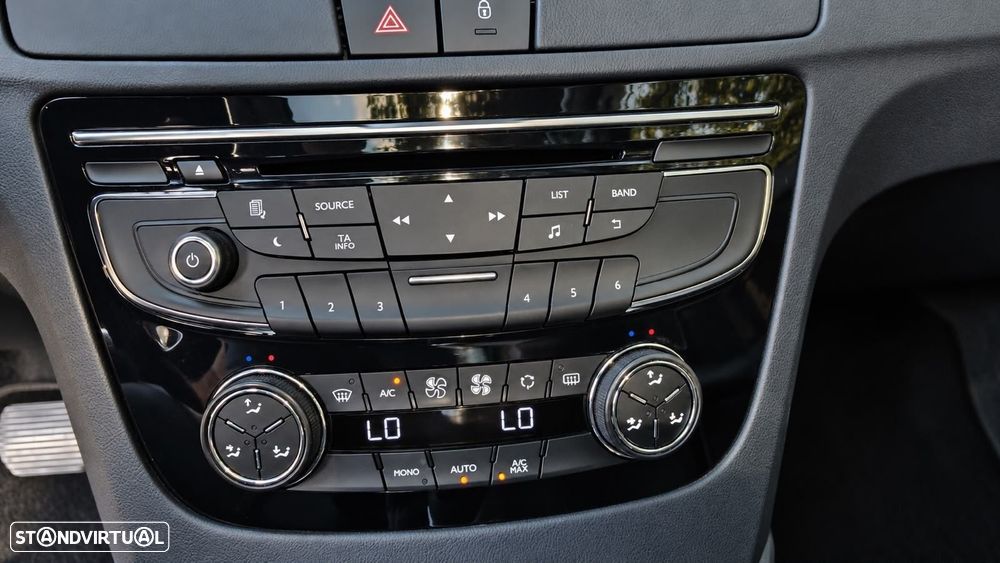 Peugeot 508 SW 1.6 e-HDi Active 2-Tronic 105g — fotografia 13