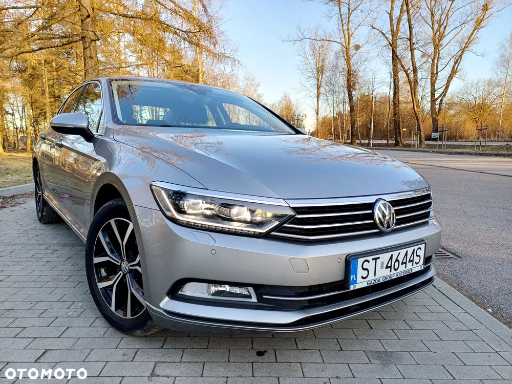 Volkswagen Passat 1.8 TSI BMT Comfortline - 18