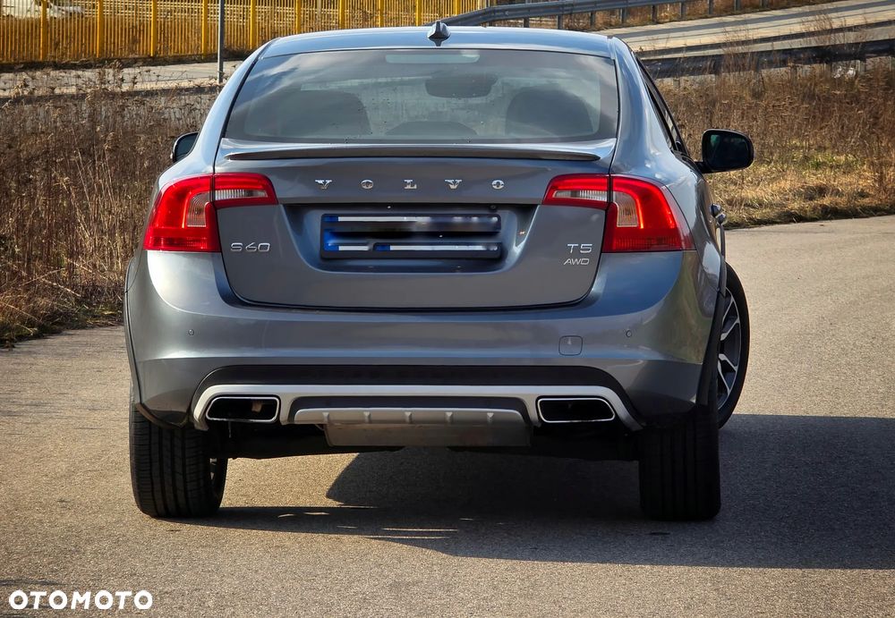 Volvo S60 - 17