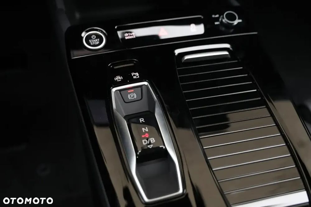 Audi A6 Avant e-tron 83kWh - 19