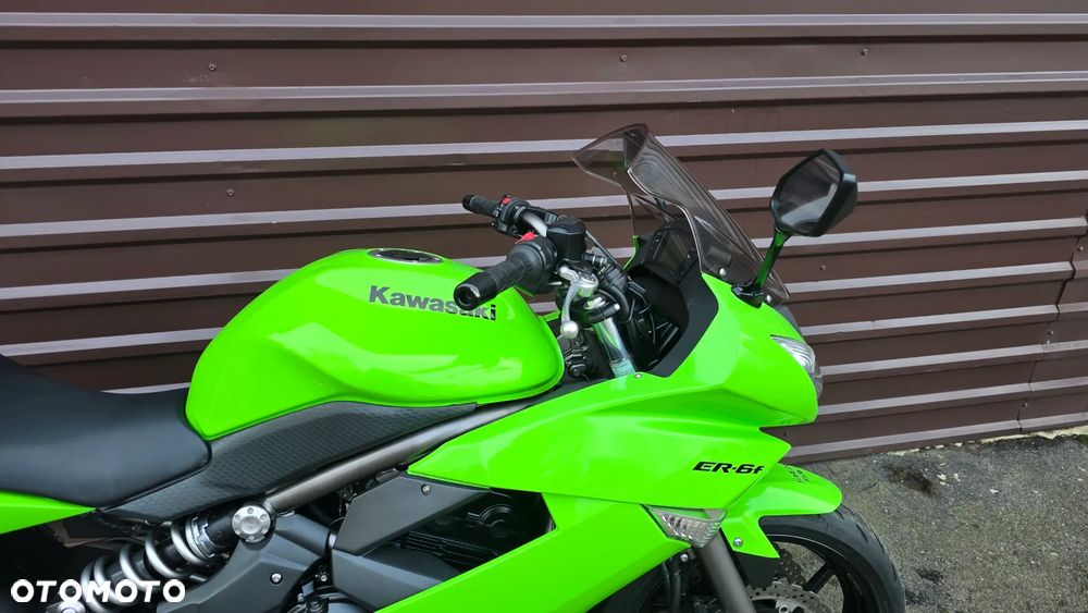 Kawasaki ER - 3