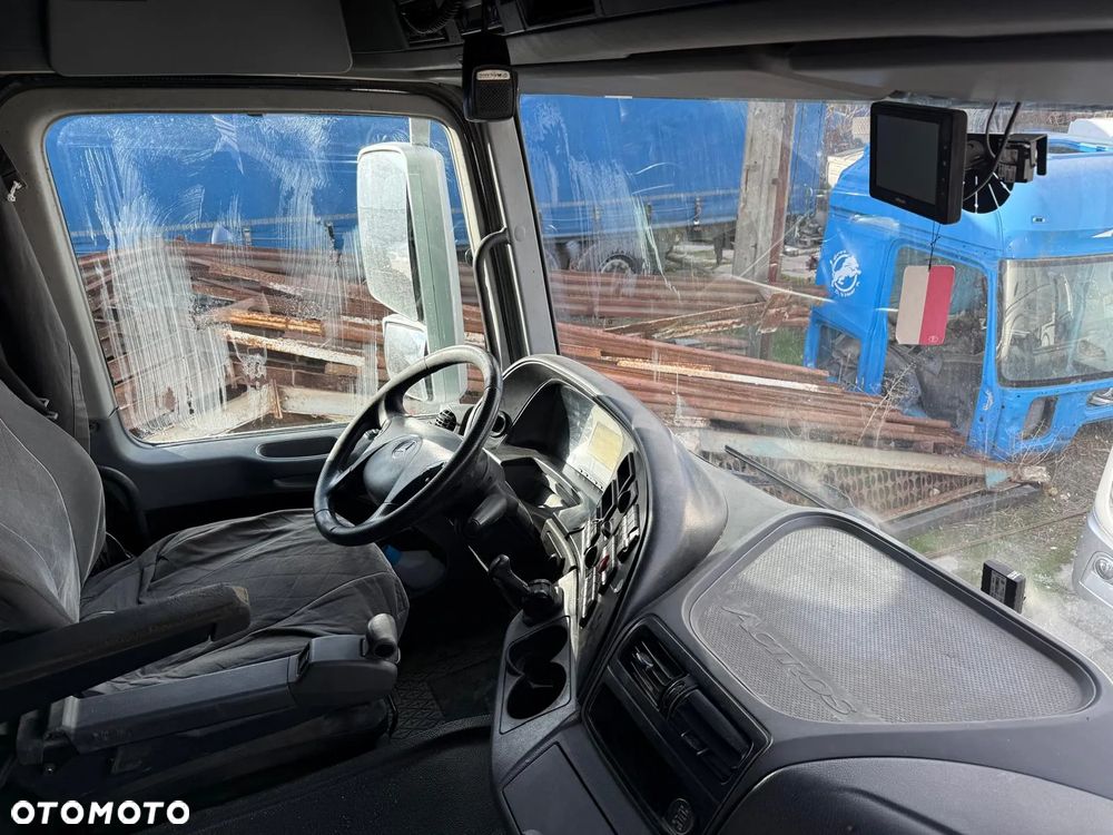 Mercedes-Benz Actros - 5