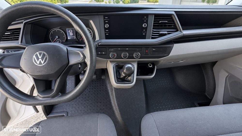 VW Transporter 2.0 TDI L2H1 - 21