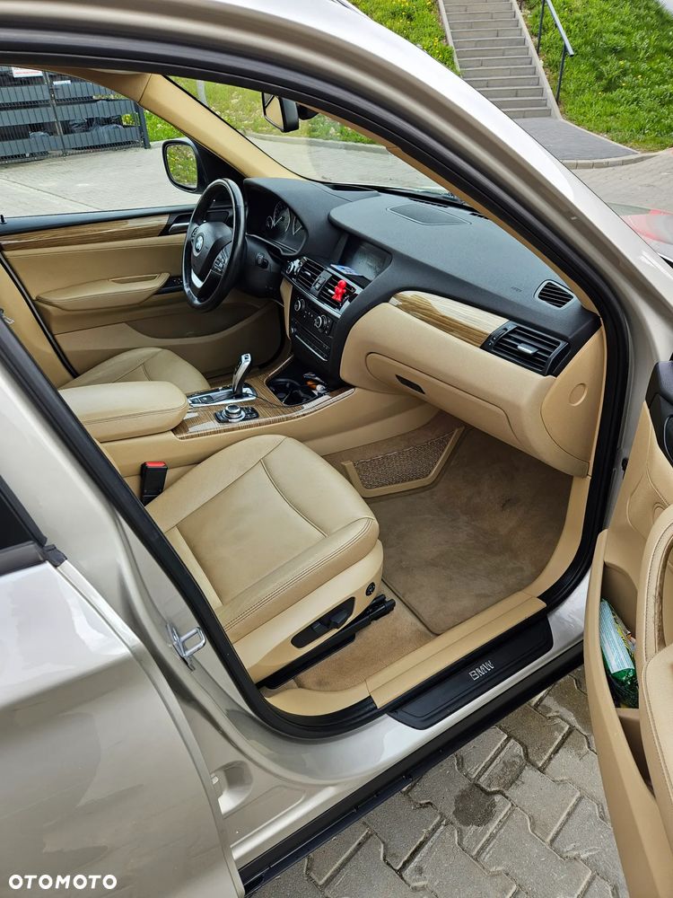 BMW X3 xDrive35i Sport-Aut - 16