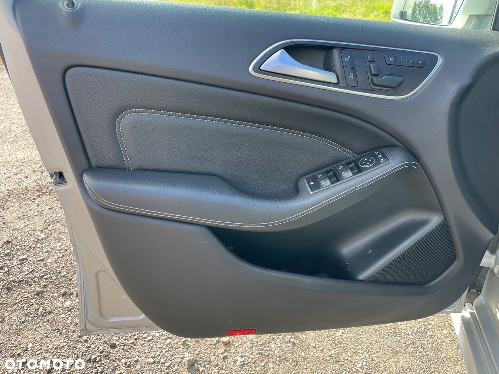 Mercedes-Benz Klasa B 200 CDI (BlueEFFICIENCY) - 13
