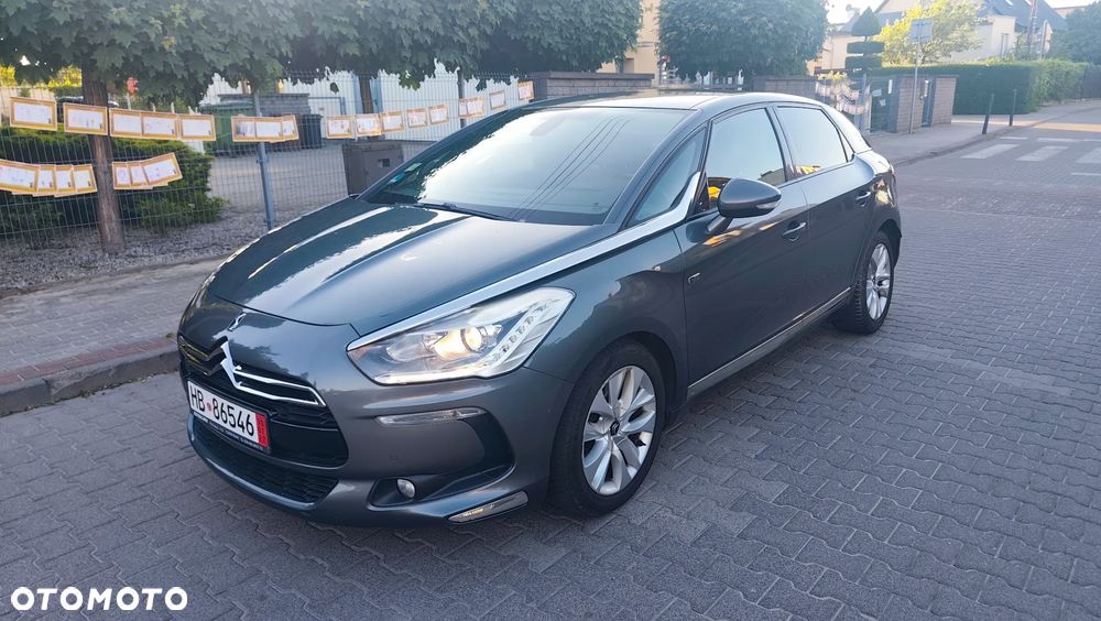 Citroën DS5 Hybrid4 EGS6 SportChic - 24