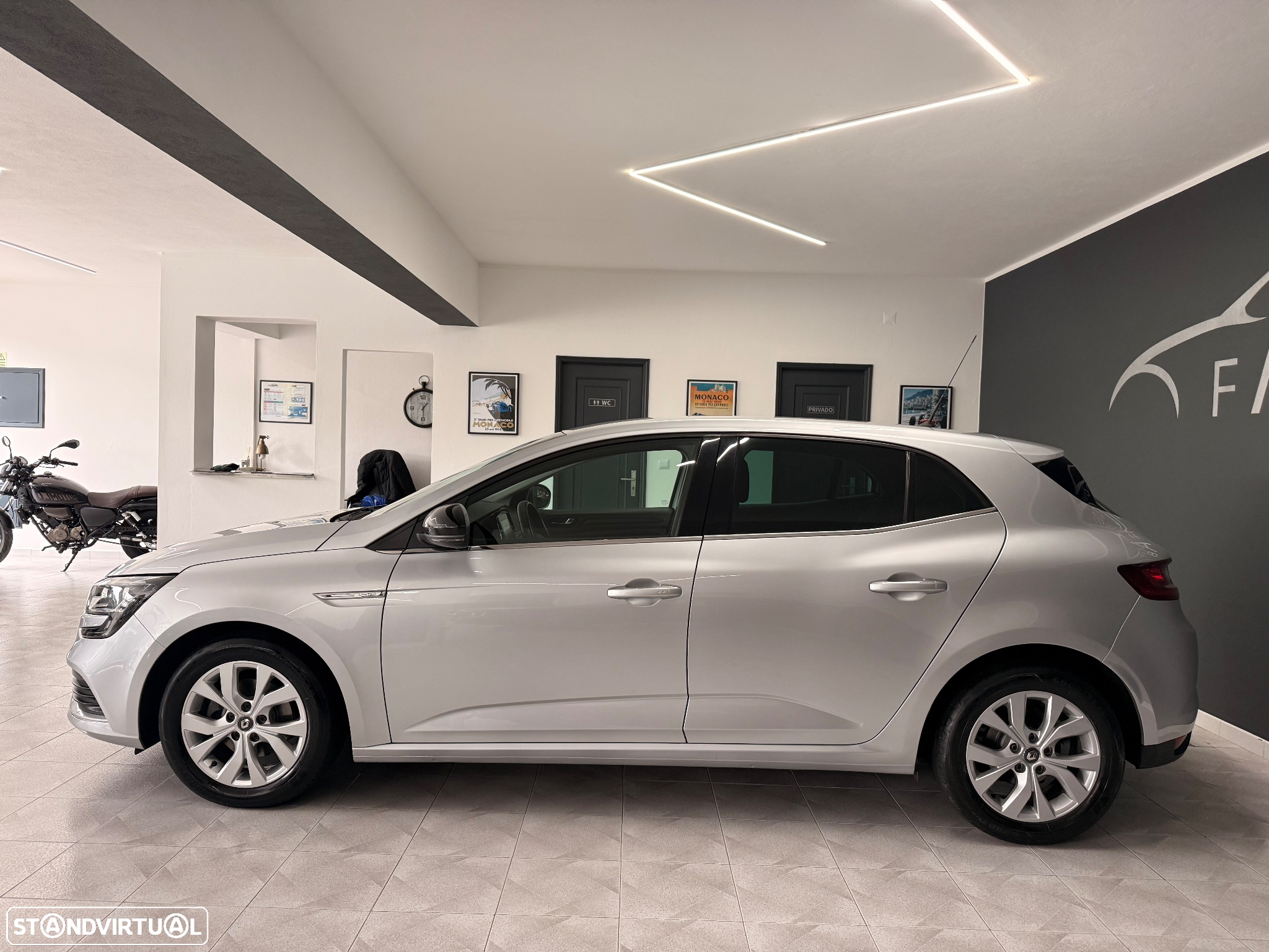 Renault Mégane 1.5 Blue dCi Limited - 8
