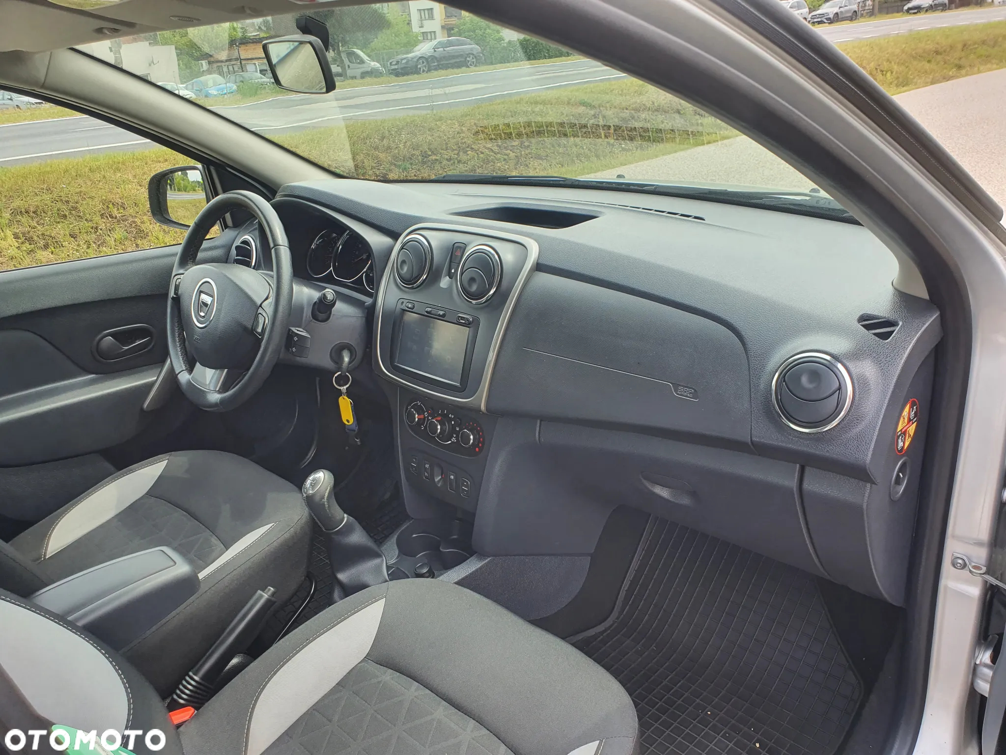 Dacia Sandero dCi 90 (S&S) Comfort - 13