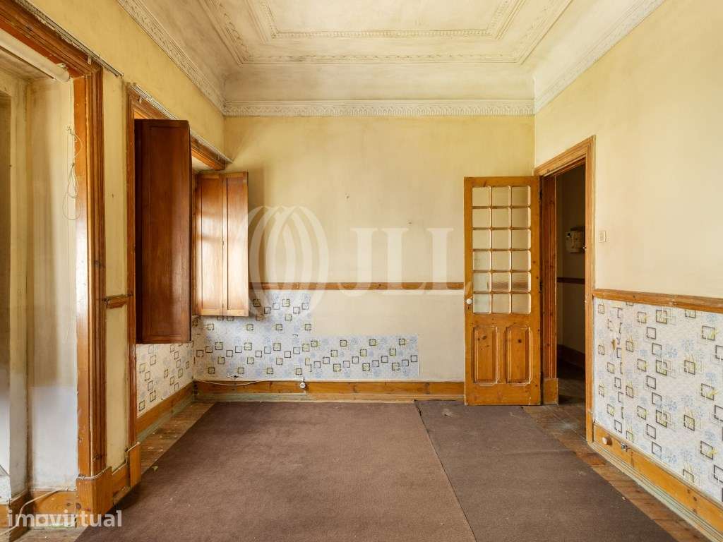 Apartamento T2, para remodelação, em Arroios, Lisboa - Grande imagem: 3/19