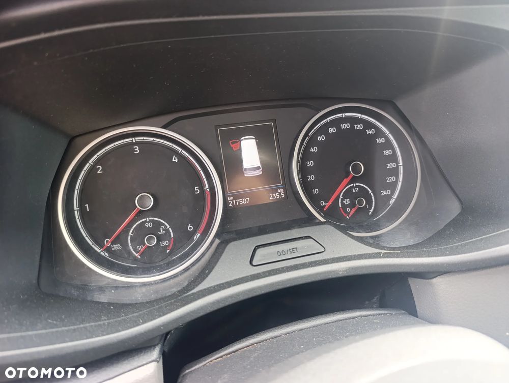 Volkswagen Transporter - 16