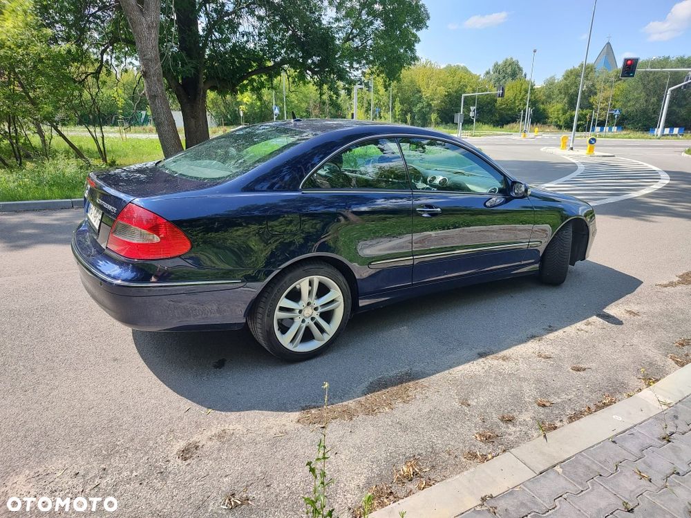 Mercedes-Benz CLK - 6