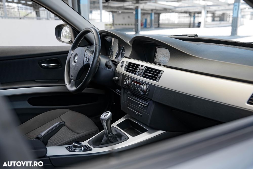 BMW Seria 3 320d - 12