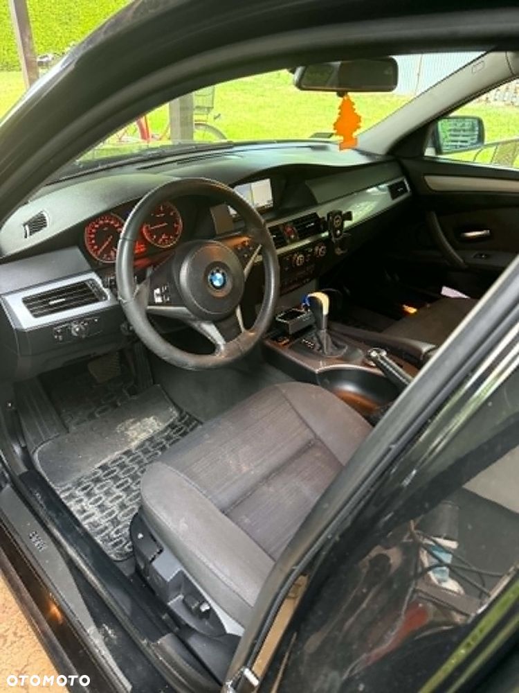 BMW Seria 5 520d - 4