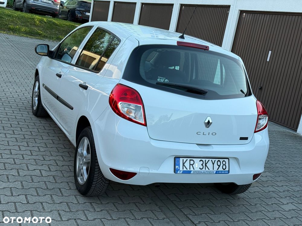 Renault Clio 1.2 16V Expression - 20