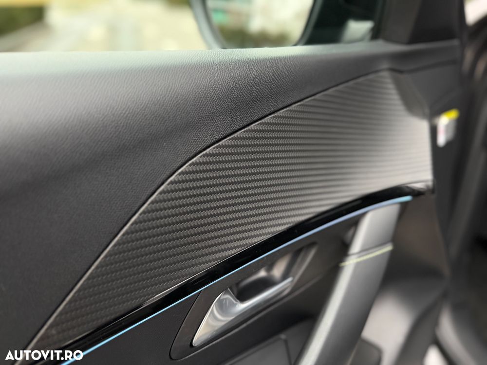 Peugeot 208 PureTech 130 EAT8 GT Pack - 28