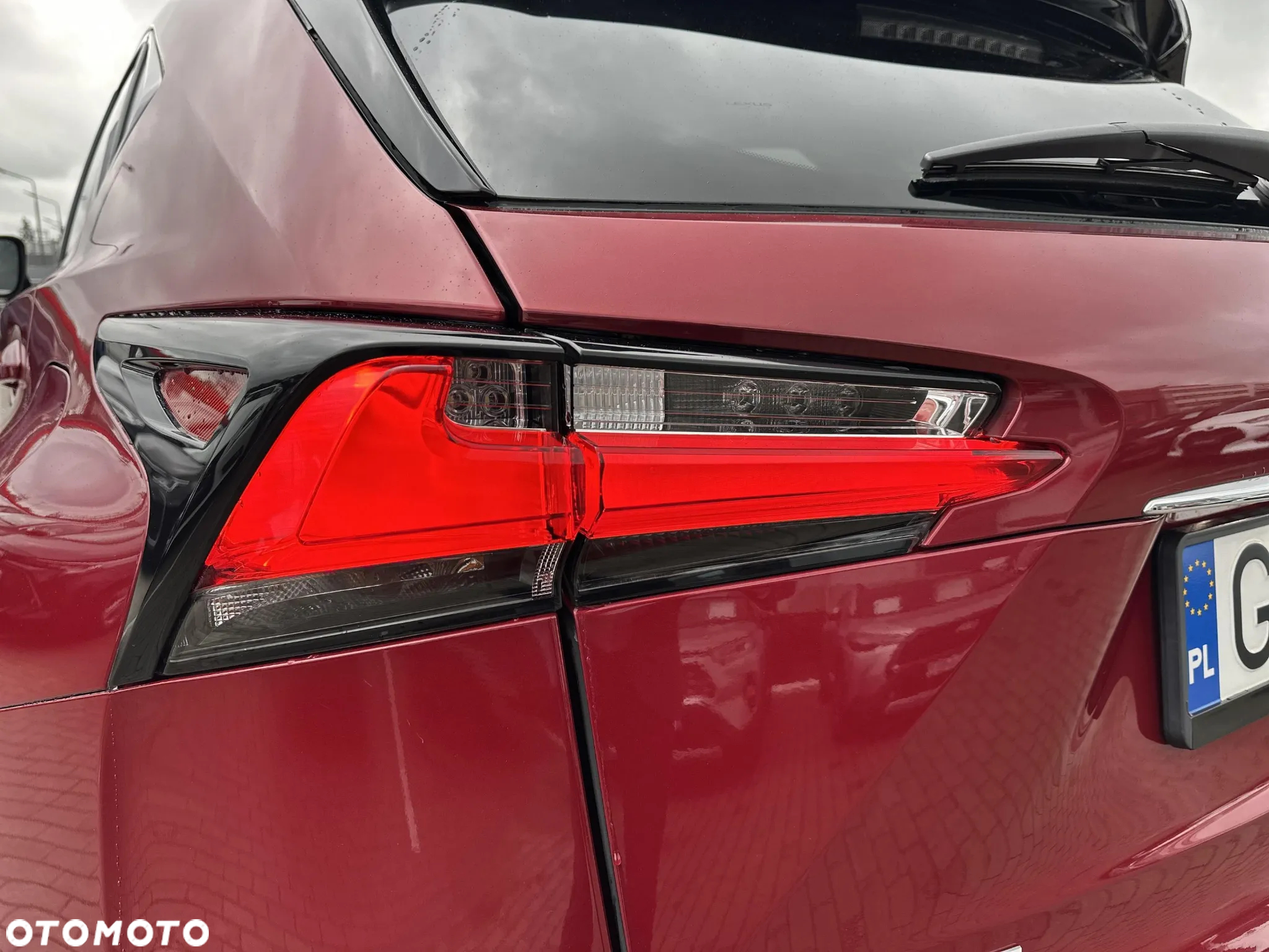 Lexus NX 300h Comfort AWD - 10