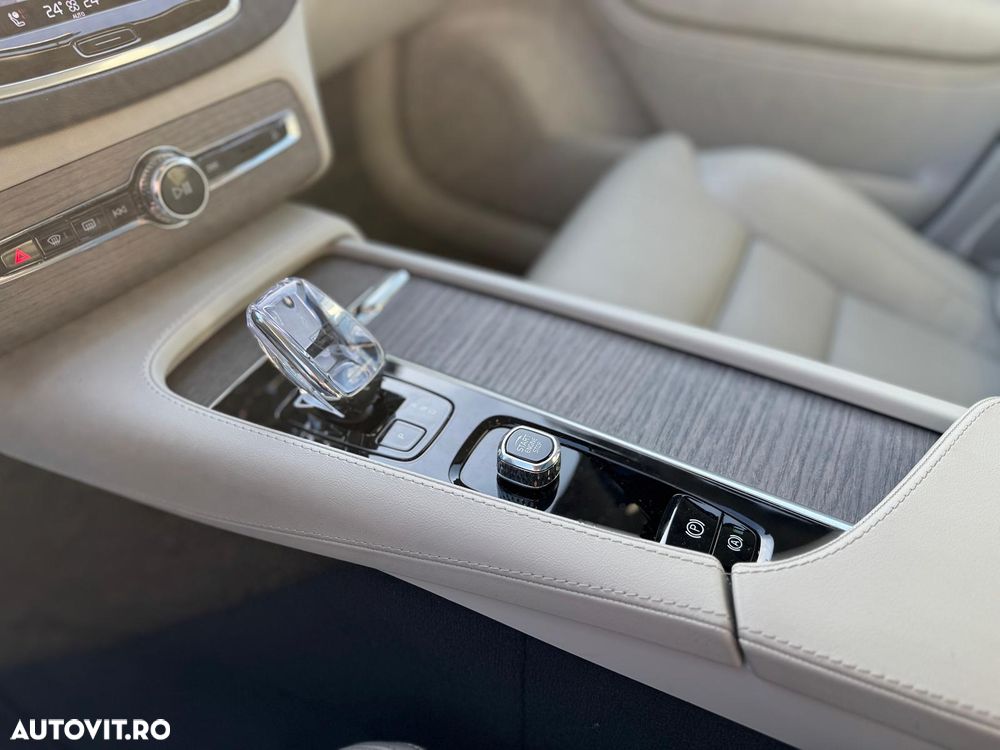 Volvo XC 90 B5 MHEV AWD 7 locuri Ultimate Bright - 14