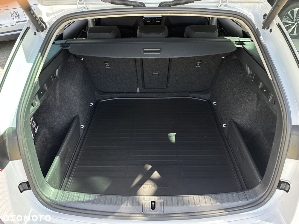 Skoda Octavia 1.5 TSI e-Tec Ambition DSG - 35