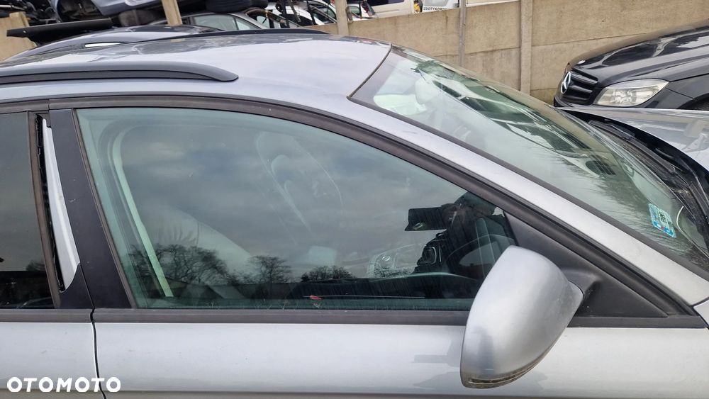 AUDI A4 B8 AVANT SZYBA DRZWI PRAWY PRZÓD - 1