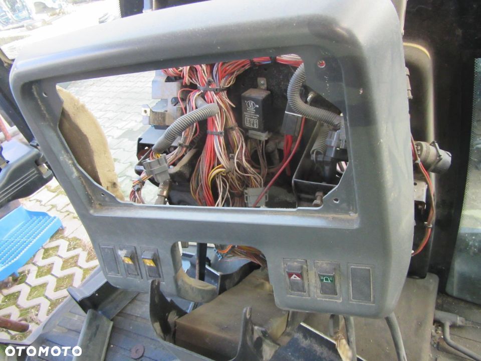 Przycisk przełącznik włącznik potencjometr pokrętło McCormick XTX200 - 3