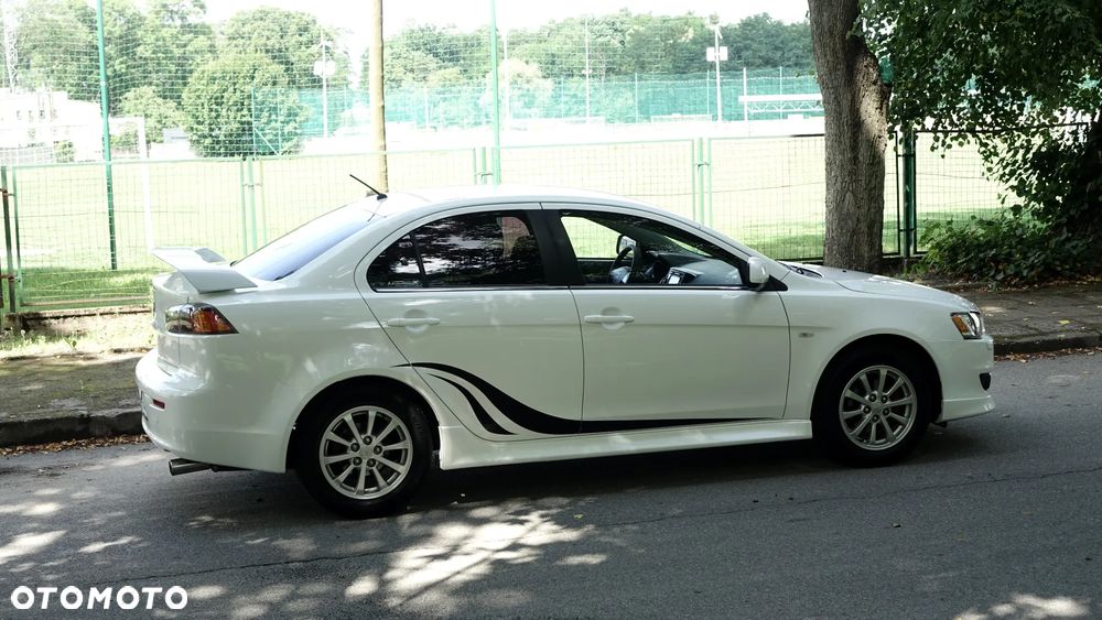 Mitsubishi Lancer 1.6 ClearTec Invite - 36