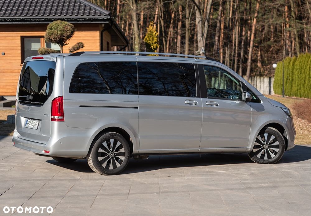 Mercedes-Benz Klasa V 300 d lang 4Matic 9G-TRONIC Exclusive Edition - 3