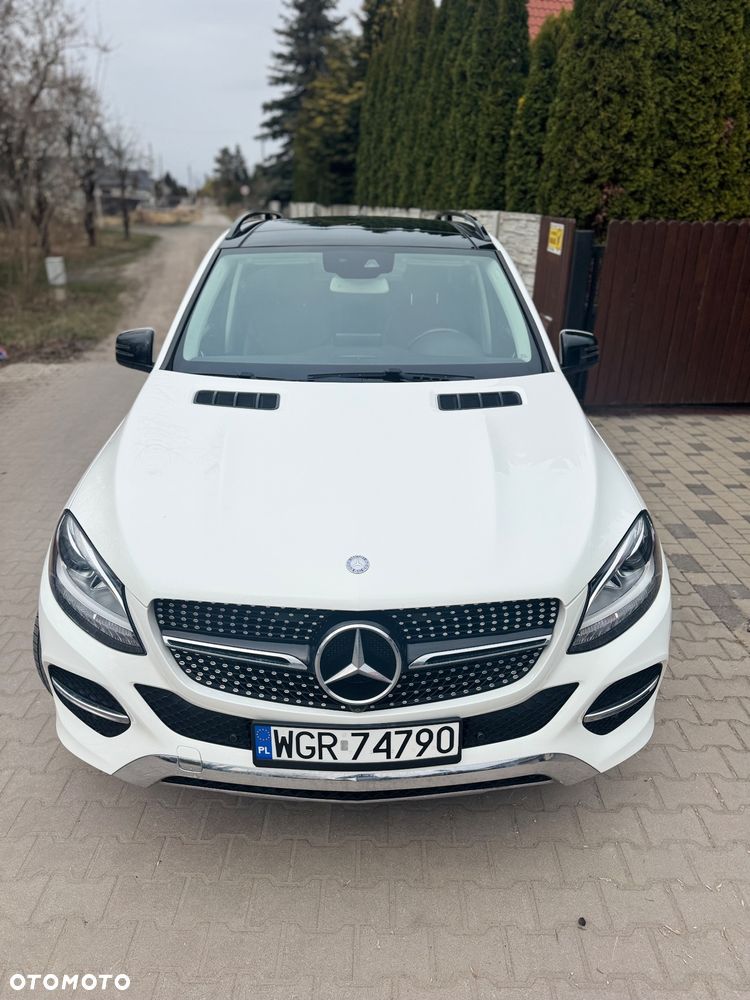 Mercedes-Benz GLE - 10