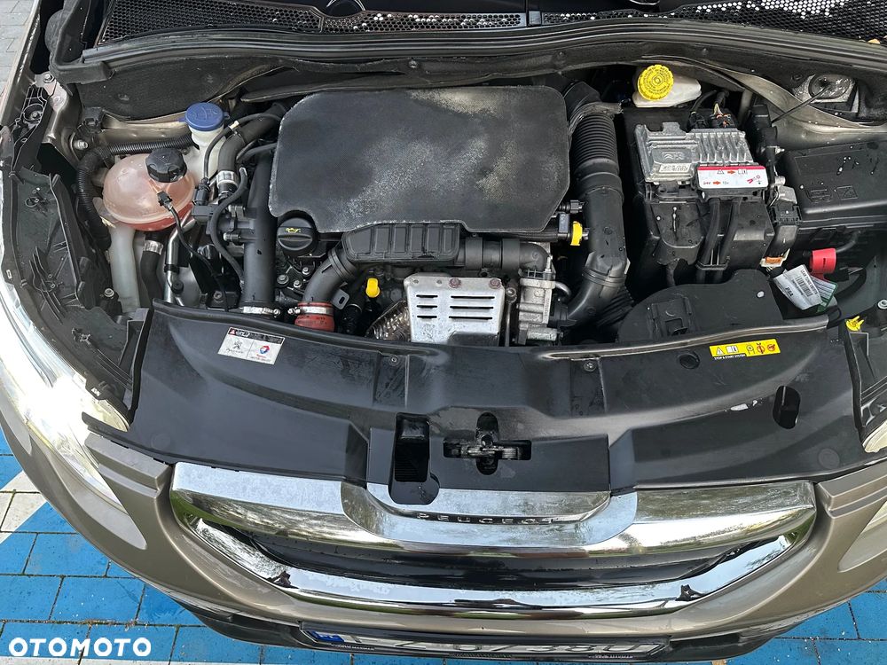 Peugeot 2008 1.2 Pure Tech Active S&S EAT6 - 9