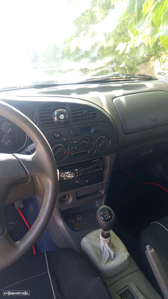 Mitsubishi Lancer - 6