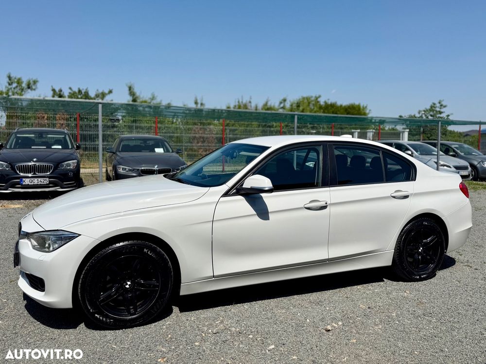 BMW Seria 3 318d Modern Line - 26