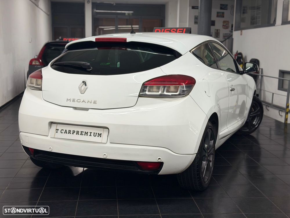 Renault Mégane Coupe 1.5 dCi Dynamique S - 8