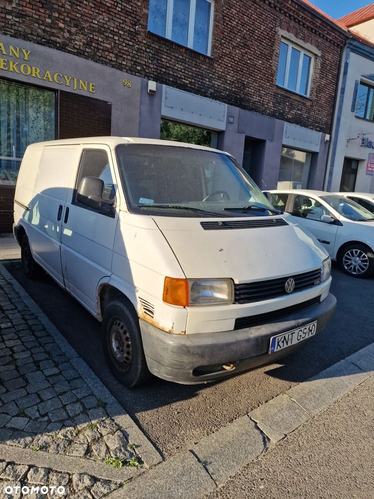 Volkswagen Transporter - 2