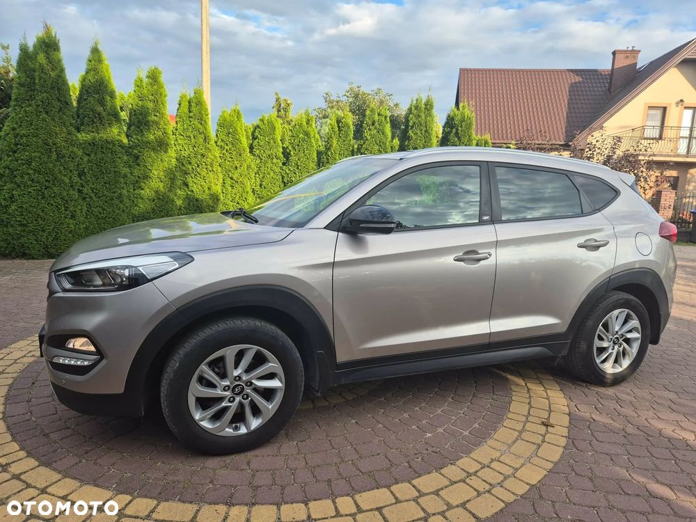Hyundai Tucson 1.6 GDI BlueDrive GO 2WD - 10