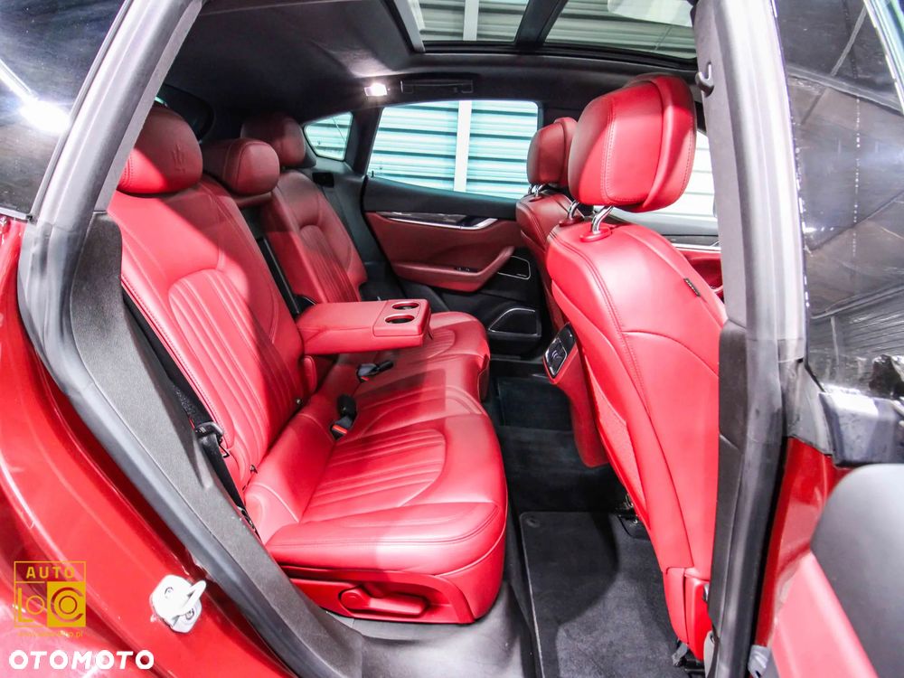 Maserati Levante Q4 GranLusso - 11