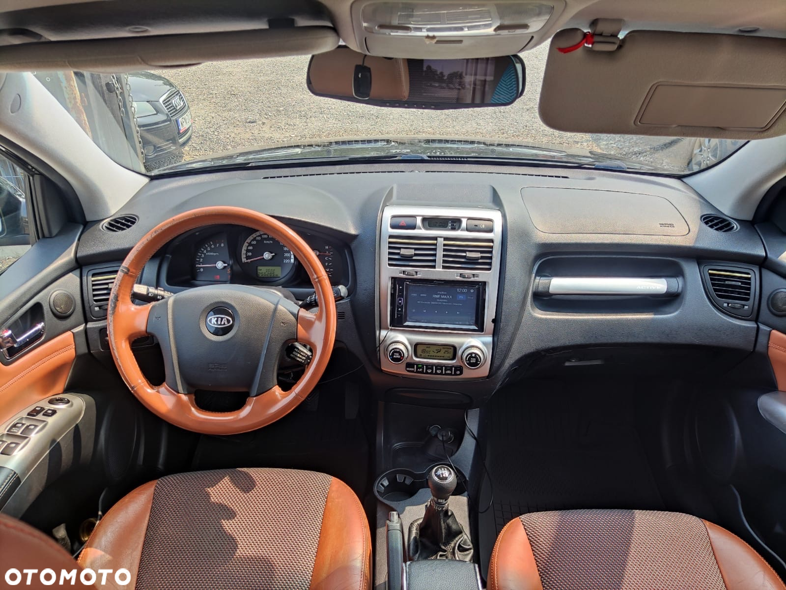 Kia Sportage 2.0 2WD LX - 12