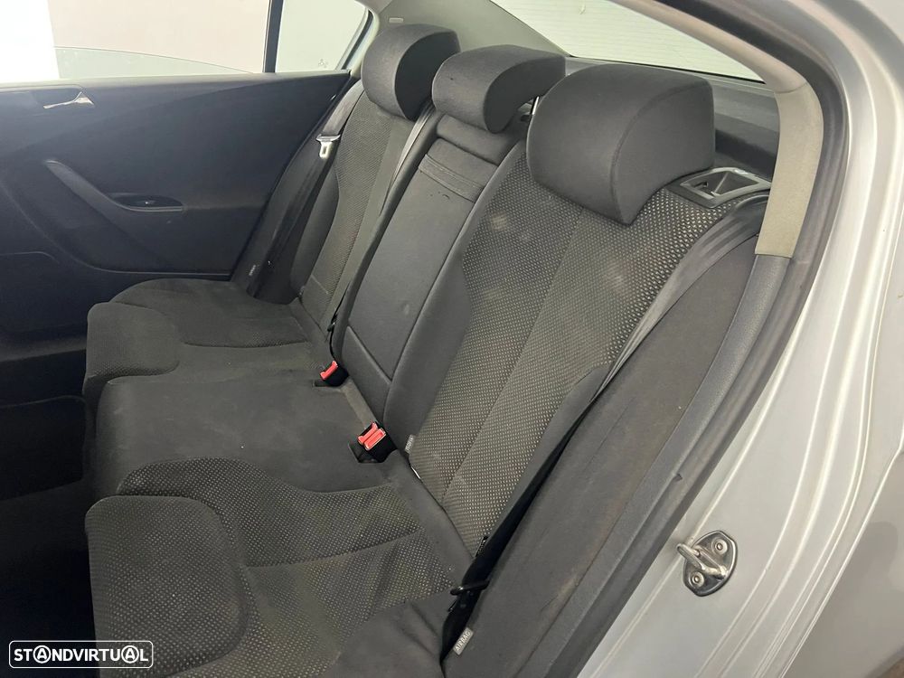 VW Passat 1.9 TDi BM - 9