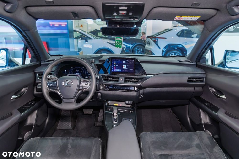 Lexus UX 300h Business - 6
