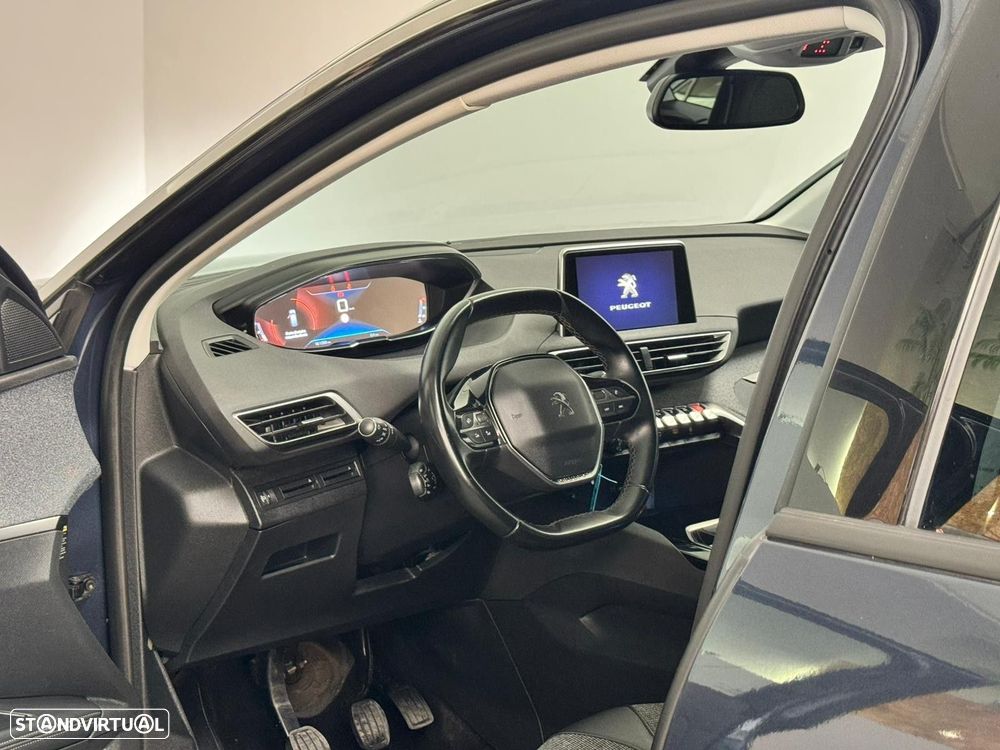 Peugeot 5008 1.5 BlueHDi Style - 23