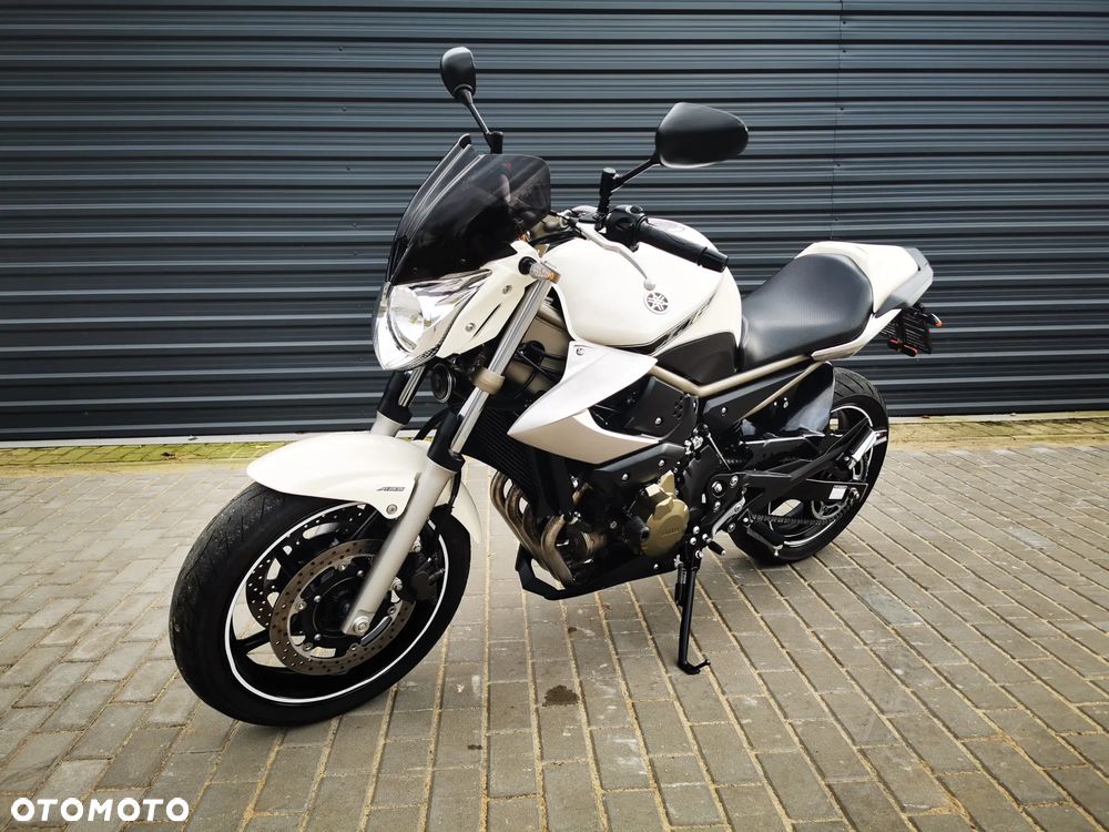 Yamaha XJ - 30