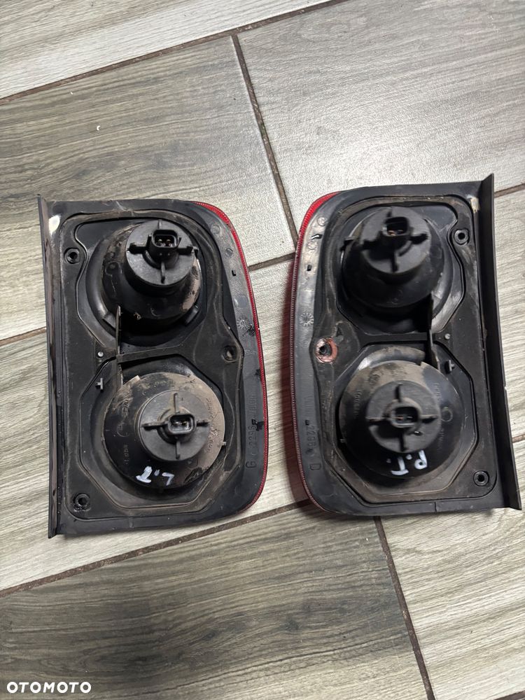 Lampa tył lewa lub prawa Land Rover kosz 184 - 4